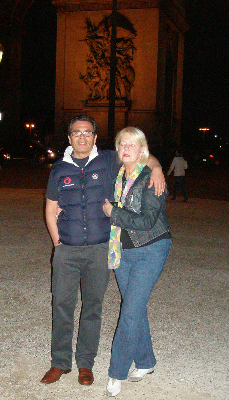 foto Harry Elenbaas met vrouw, Parijs 2011